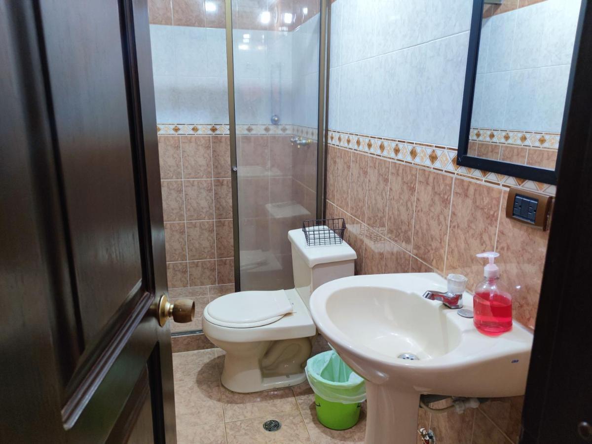 Hospedaje Casa Aurora Cali Bagian luar foto